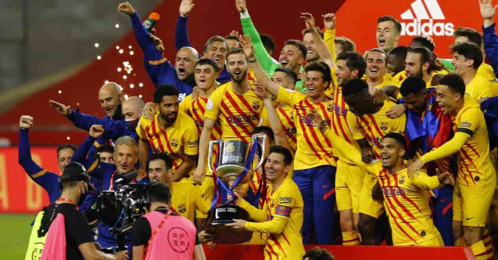 What Xavi & Busquets said after the 2-1 defeat against United?  Xavi thinks losing 'finer details' is why Barcelona failed in Europe this season. Let's investigate further at what Xavi and Ten Hag said during the post-match press conference. #EuropaLeague #UEL #ManUtdBarcelona #UEFA #BarcaManUtd #ManchesterUnited   #raphinha #barca #fcblive #fcbarcelona #UCL #pedri #gavi #barcanews #LaLiga #CopaDelRey #frenkiedejong #lewandowski #xavi #terstergen #alba